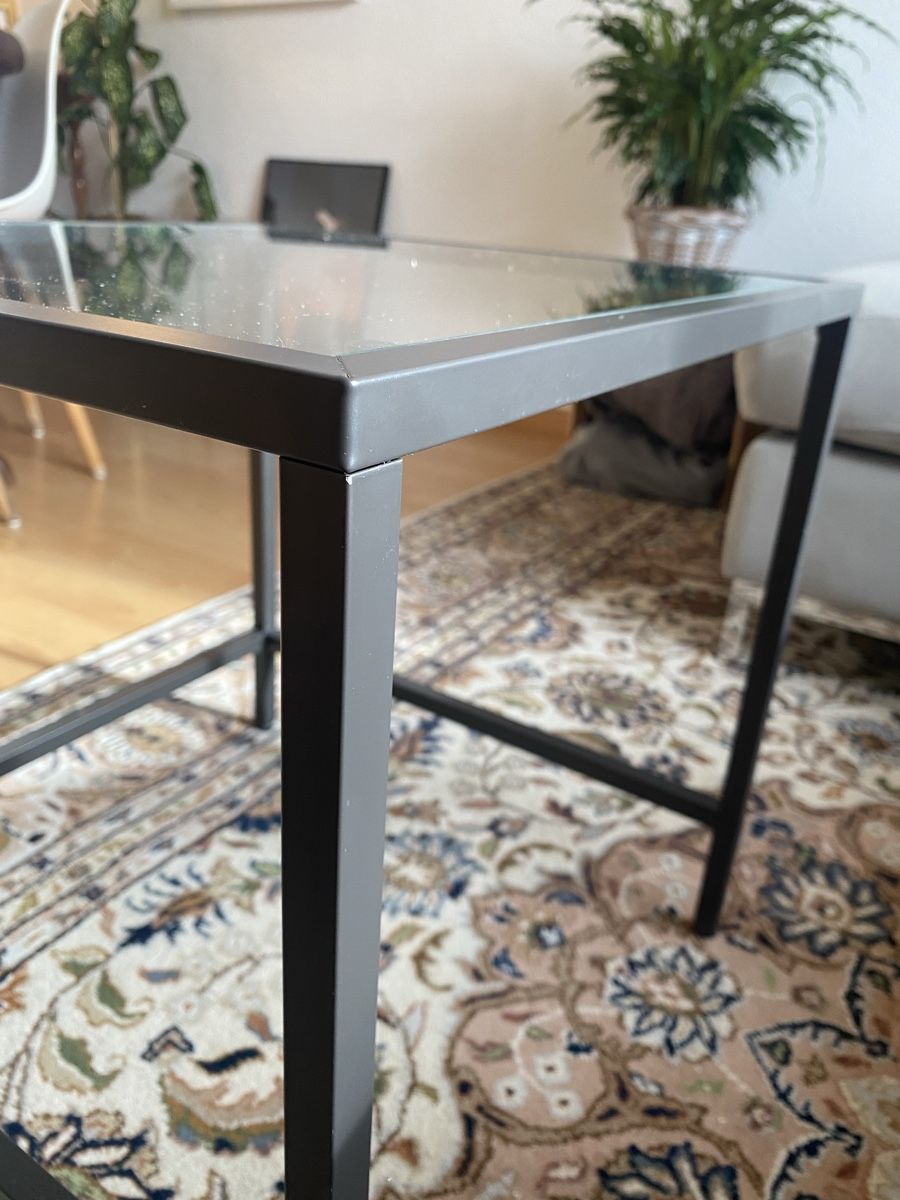 Tische: Glas Couchtisch Beistelltisch – Gebraucht aus Zürich von Sarahshanluo 2
