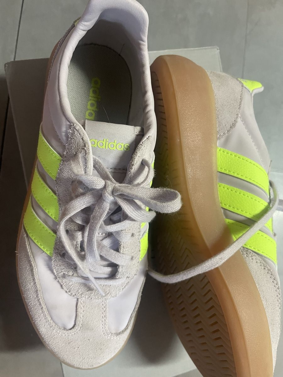 Adidas Scarpe da donna: Adidas Barreda Decode Gr. 38 – Usato da Münchwilen TG venduto da SeHuDoHu 2
