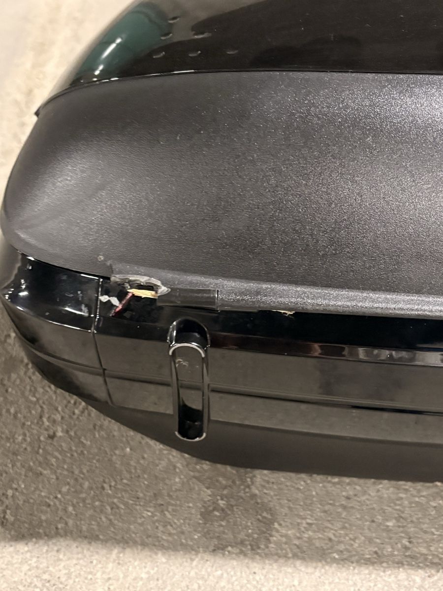 Givi Topcase: GIVI Maxia TopCase – Gebraucht aus Zermatt von cch_hcp5 5
