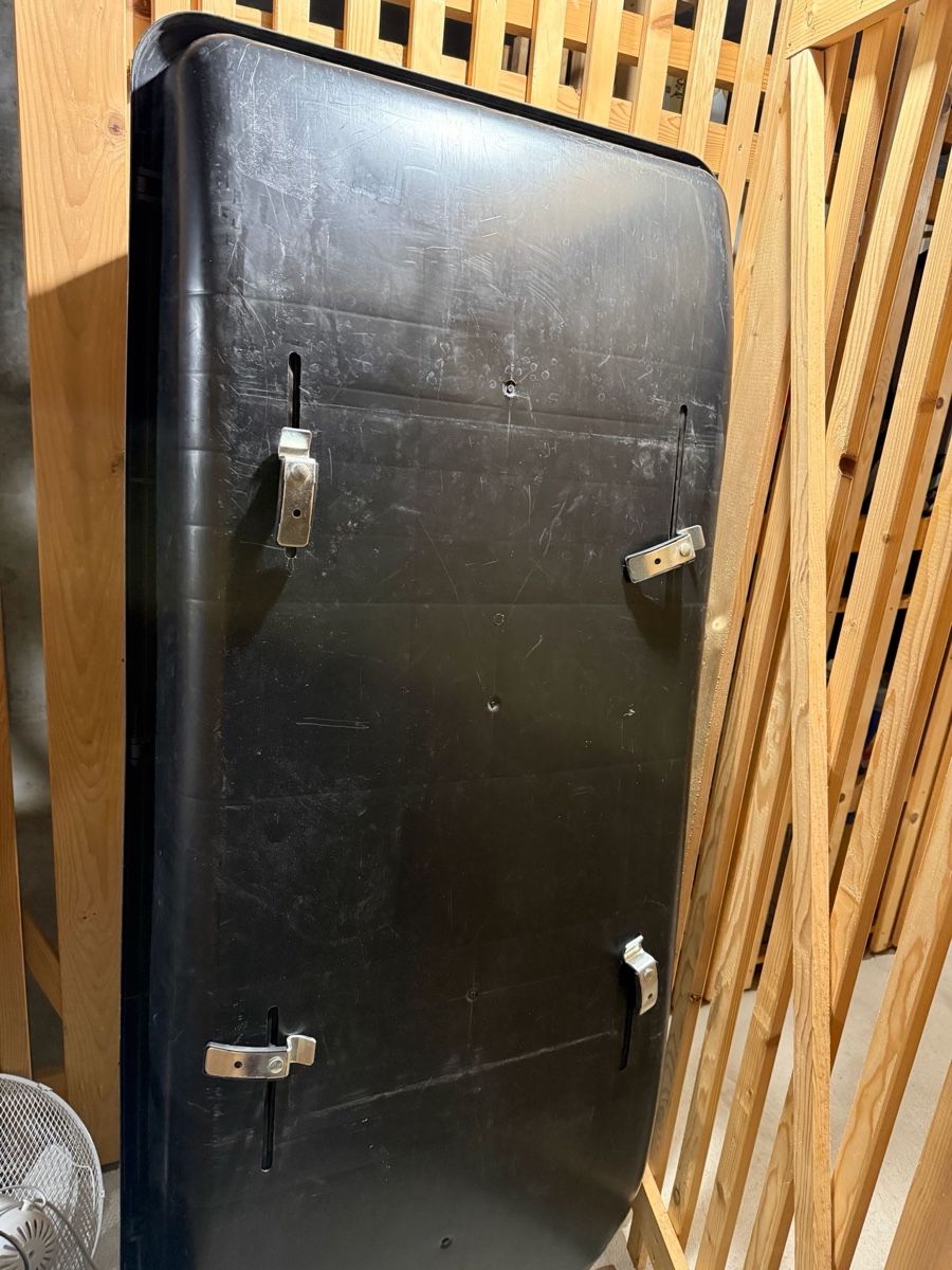 Box da tetto: Auto Dachbox Dachkoffer schwarz mit Befestigung – Usato da St. Gallen venduto da Rgoerkem 1