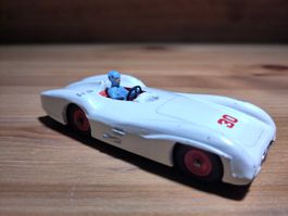 Modellauto Dinky Toys Mercedes Benz