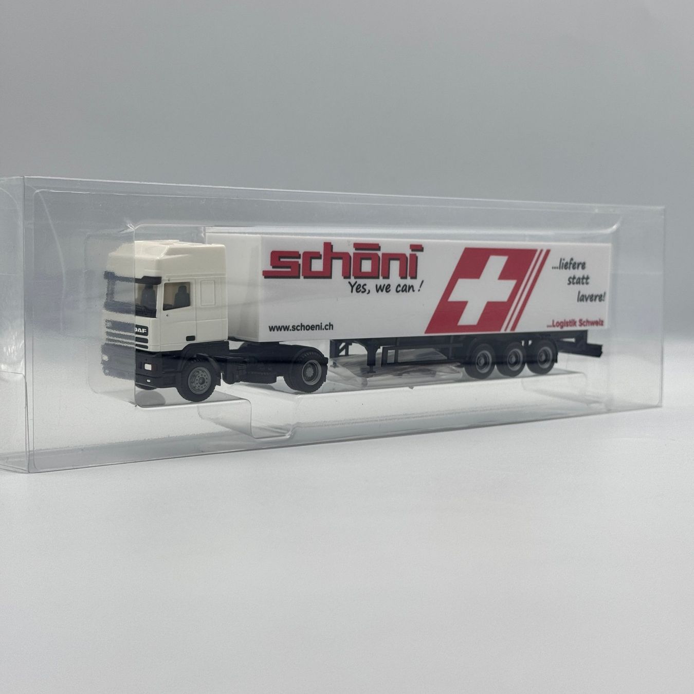Herpa Modellini d'auto: DAF Schöni "Yes we can!" 1/87 HO – Nuovo e nell'imballaggio originale da Hochfelden venduto da aviatikboerse_top 2