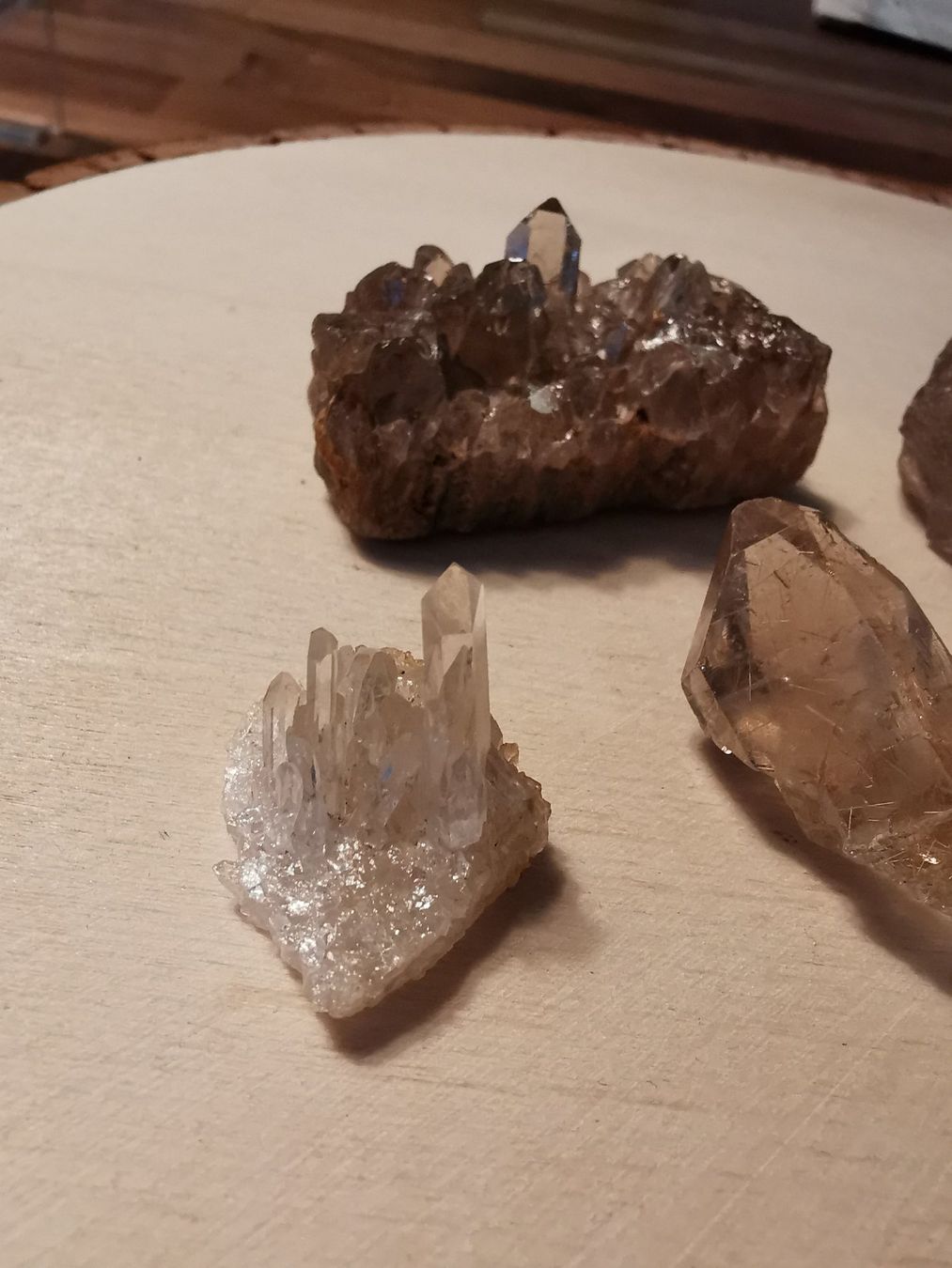Minerali & Pietre curative: 6 spannende Kristallstufen / Spitze – Nuovo e nell'imballaggio originale da Dierikon venduto da Buntspecht-10 3