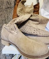 NEUE BOOTS 