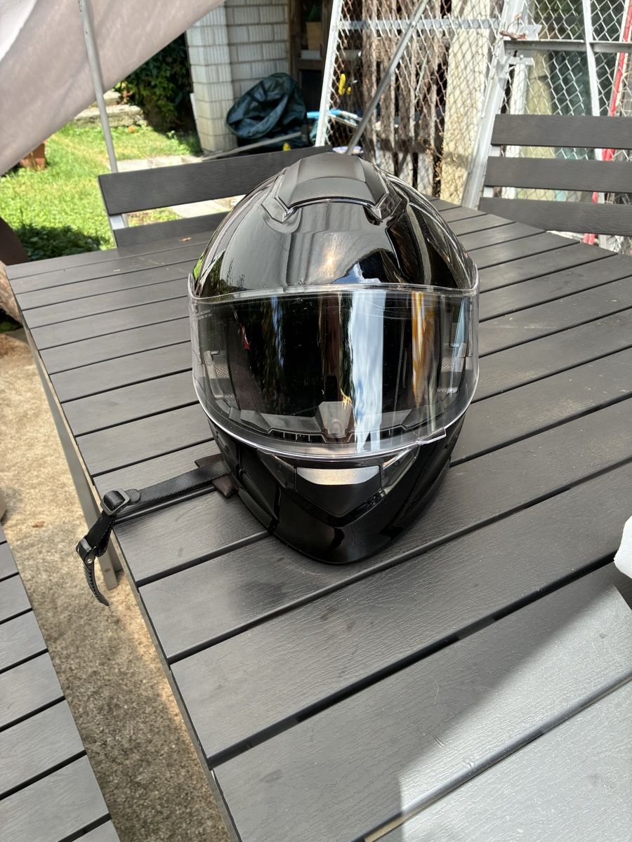 Helme & Visiere: Motorradhelm, Schwarz, Grösse L – Gebraucht aus Staad SG von ann_qwr8
