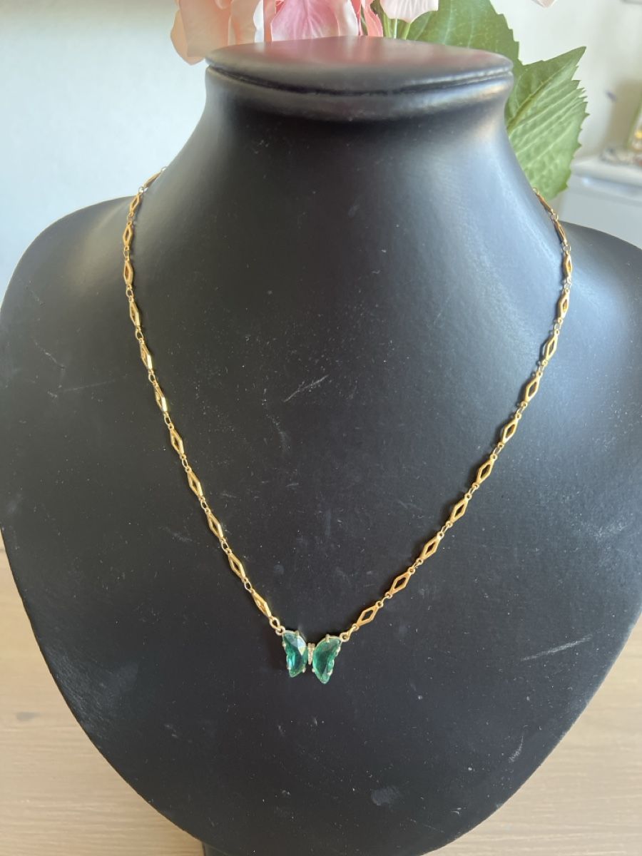 Catenine: Kette mit Schmetterling Anhänger  – Usato da Seon venduto da Sunny-Schmuck78