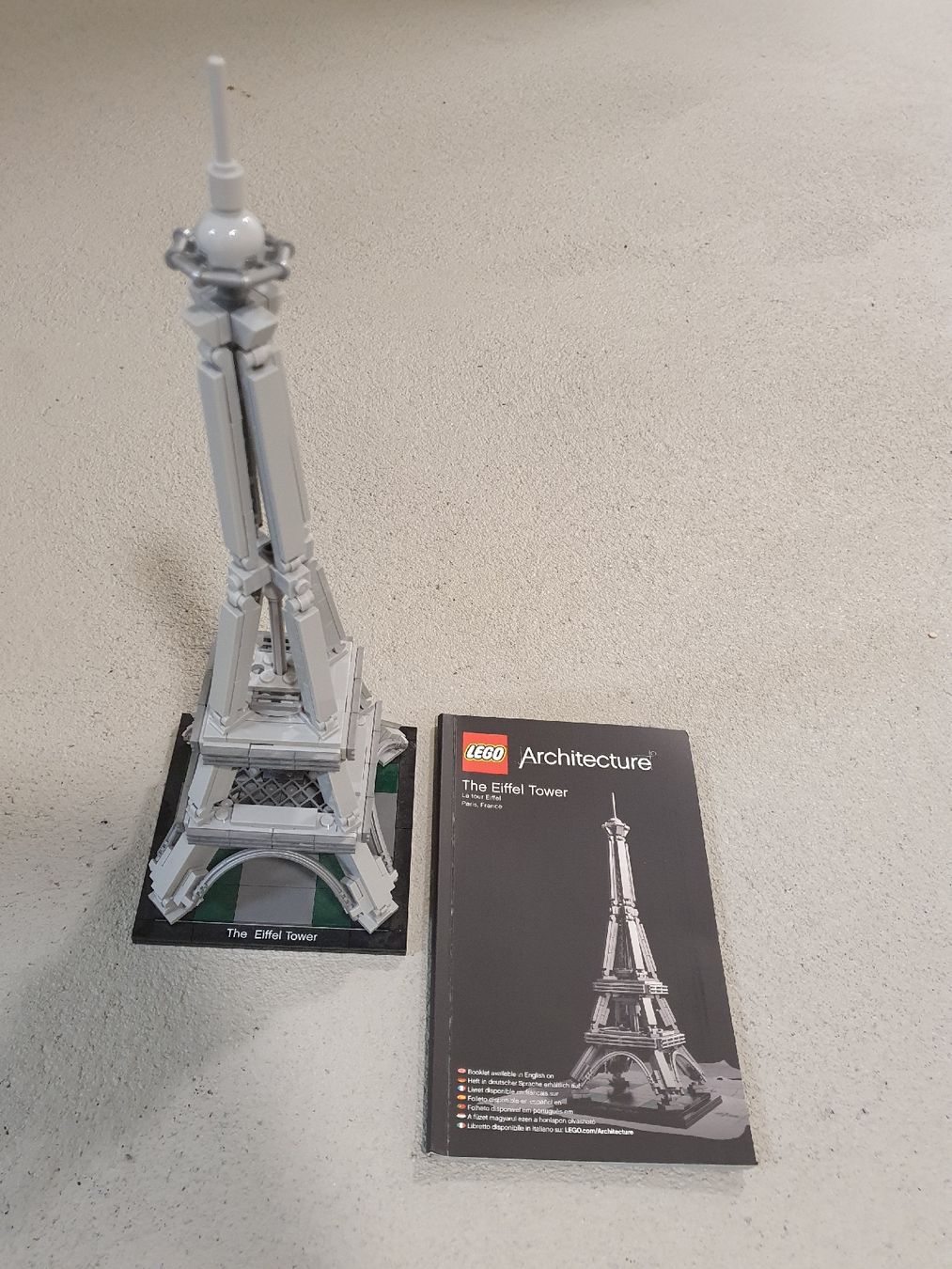 Lego Kit di costruzioni: Lego Architecture 'The Eiffel Tower' – Nuovo (secondo la descrizione) da Wettingen venduto da __Dom__