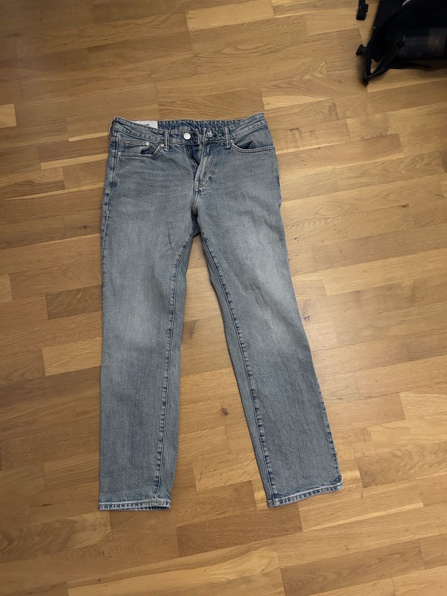 H&M Jeans: Blaue Jeans 30/32 – Nuovo (secondo la descrizione) da Hinteregg venduto da jhv_2bt9