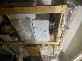 6 beaux rayonnages  Ikea a monter en pin