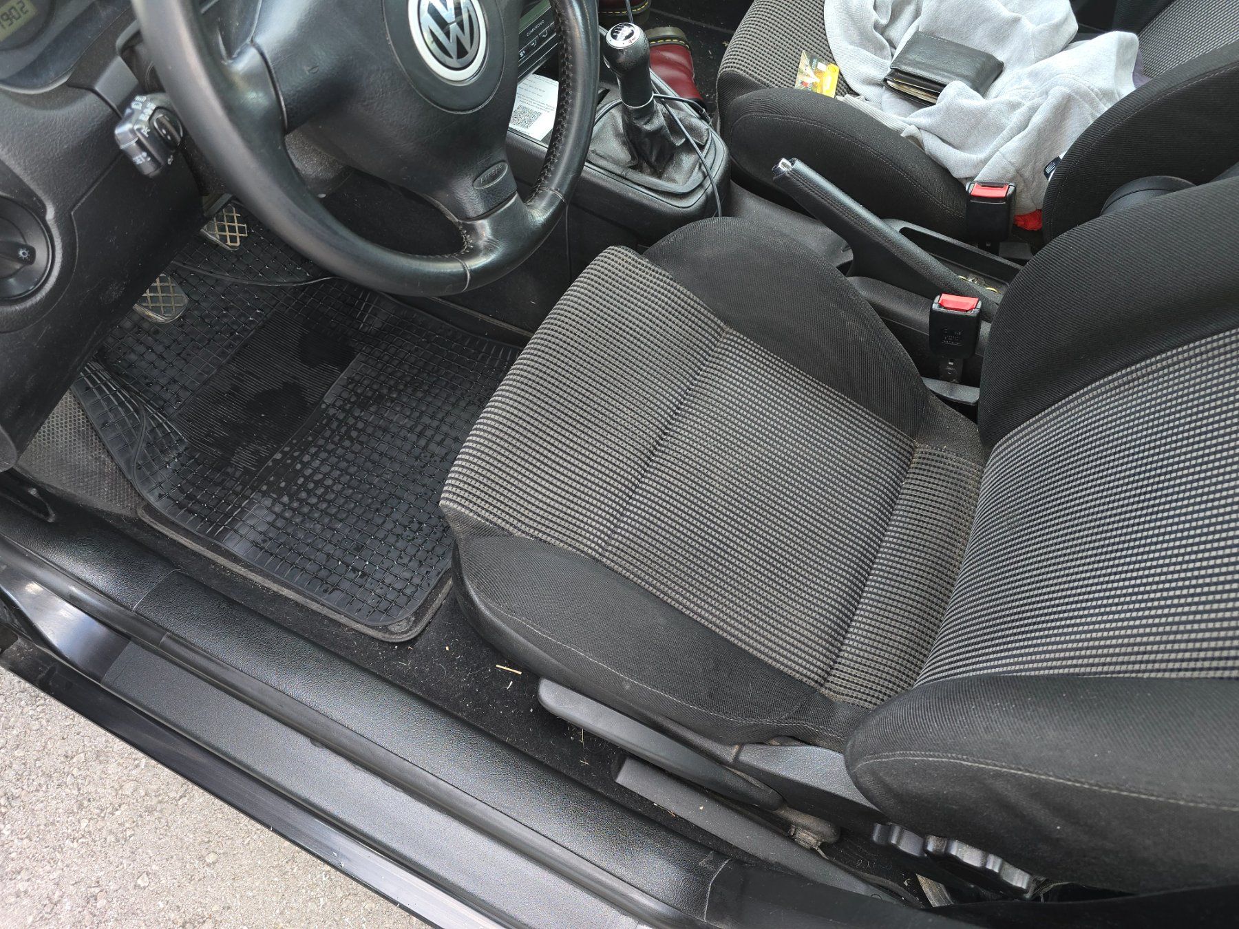 VW Automobili: VW Golf IV 4motion 2.3 V5 ab MFK – Usato da Rebstein venduto da Hossarossa 6