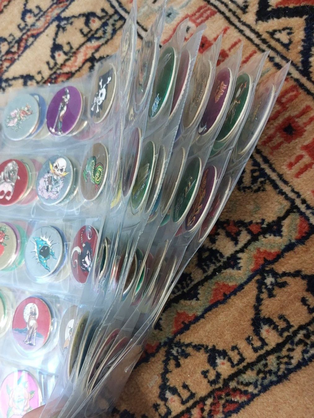 Giochi: Pog Gold near Full Set 151/152 ! – Nuovo (secondo la descrizione) da Bévilard venduto da PogMania 1