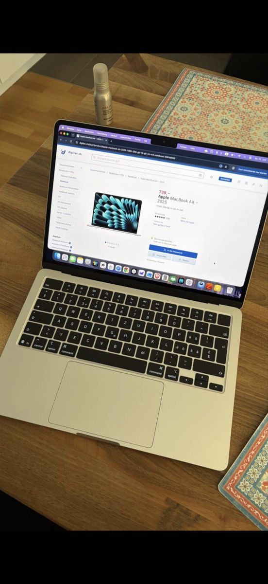 Apple Notebooks: Mac BookAir 2025 – Neu (gemäss Beschreibung) aus Niederwangen BE von RealAlpina