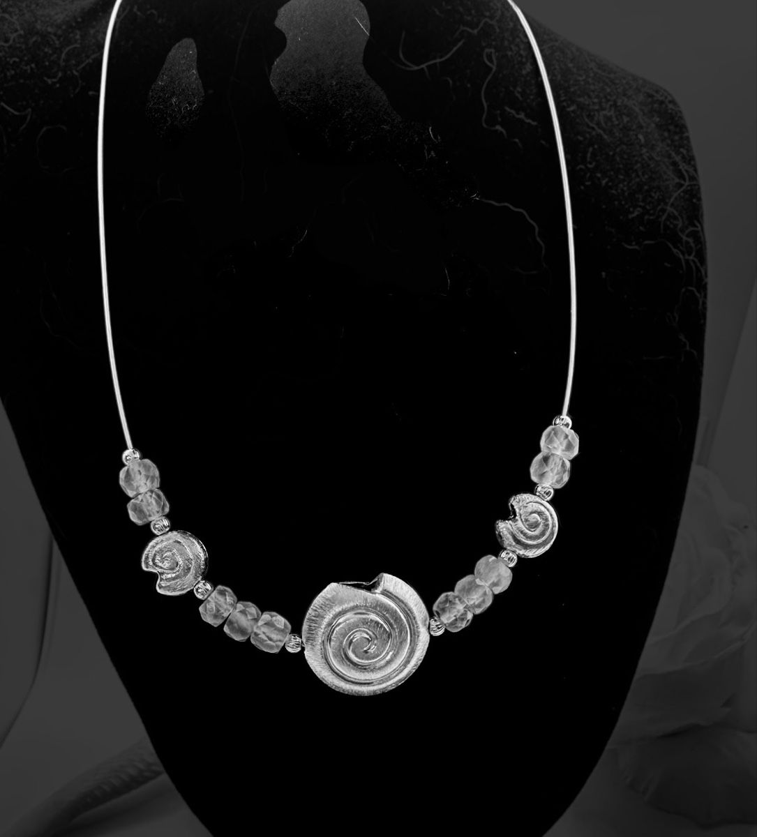 Catenine: Halskette mit grünem Amethyst – Nuovo e nell'imballaggio originale da Niederglatt ZH venduto da Silberschmuck-design 2