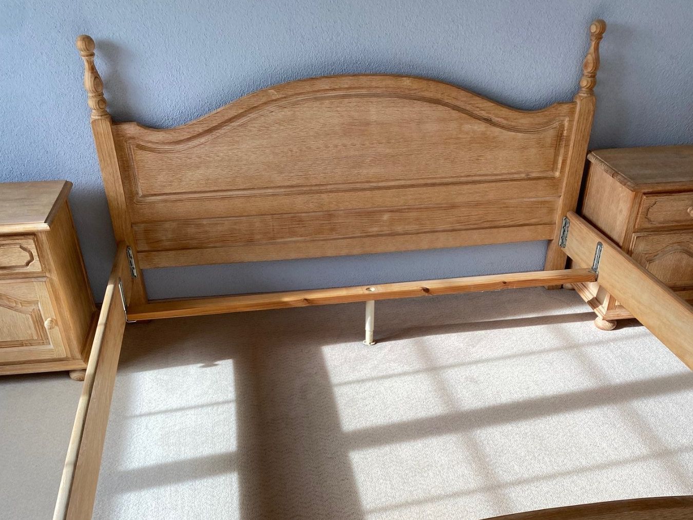 Articoli in legno: Schlafzimmer aus Holz – Usato da Bremgarten AG venduto da Baerli2 1