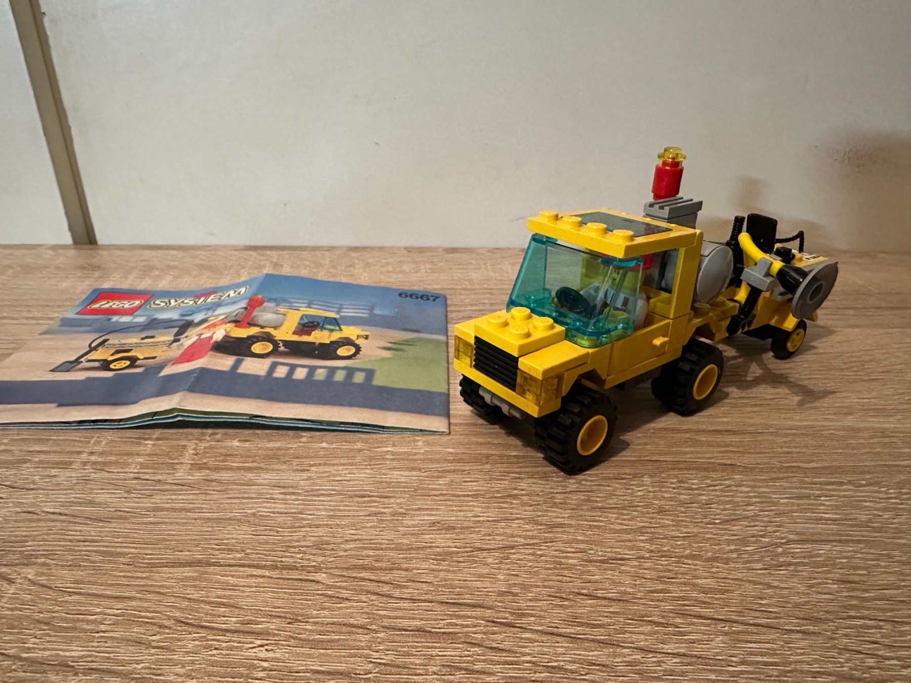Lego Kit di costruzioni: LEGO 6667 Pothole Patcher – Usato da Basel venduto da Don-Angel