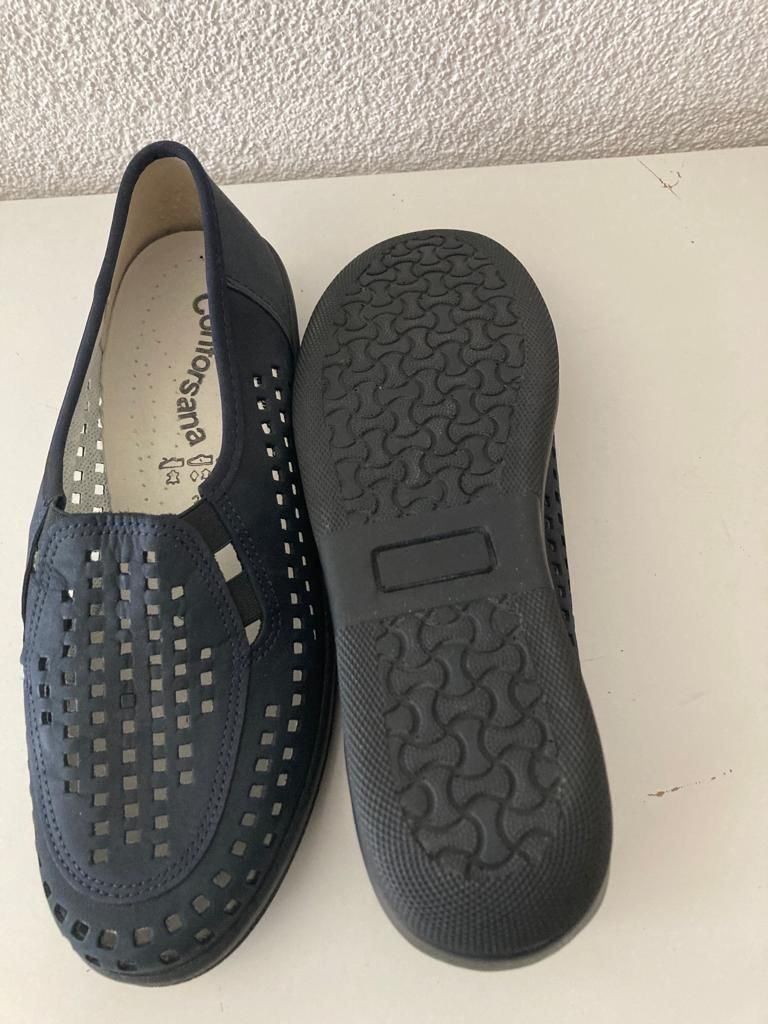 Scarpe da donna: Damenschuhe, Gr. 4 1/2, blau – Nuovo e nell'imballaggio originale da Rotkreuz venduto da RoseAss 2