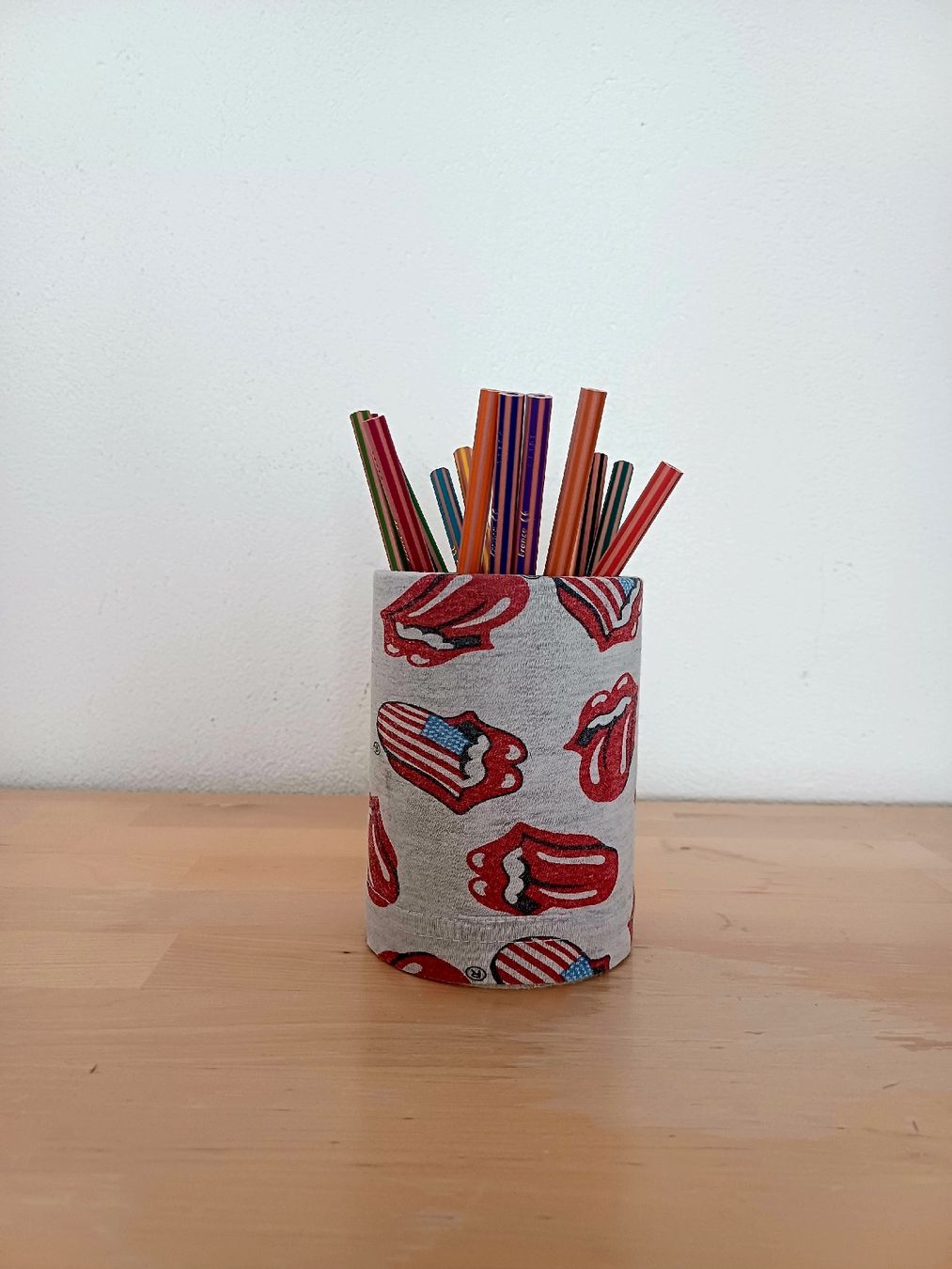 Penna & Evidenziatori: Rolling Stones Stiftehalter Bleistiftbecher limited edition. – Nuovo (secondo la descrizione) da Domat-ems venduto da Gr8wood 3