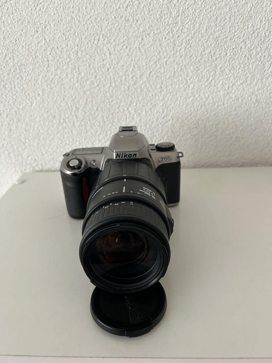 Nikon Fotocamera: Nikon Foto Camera – Usato da Tuggen venduto da Gebro1955