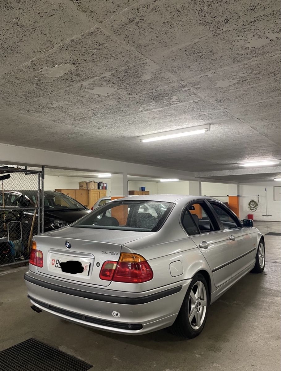 BMW Autos: BMW E46 328i Ab MFK – D'occasion à Binningen par jam_kwc7 3