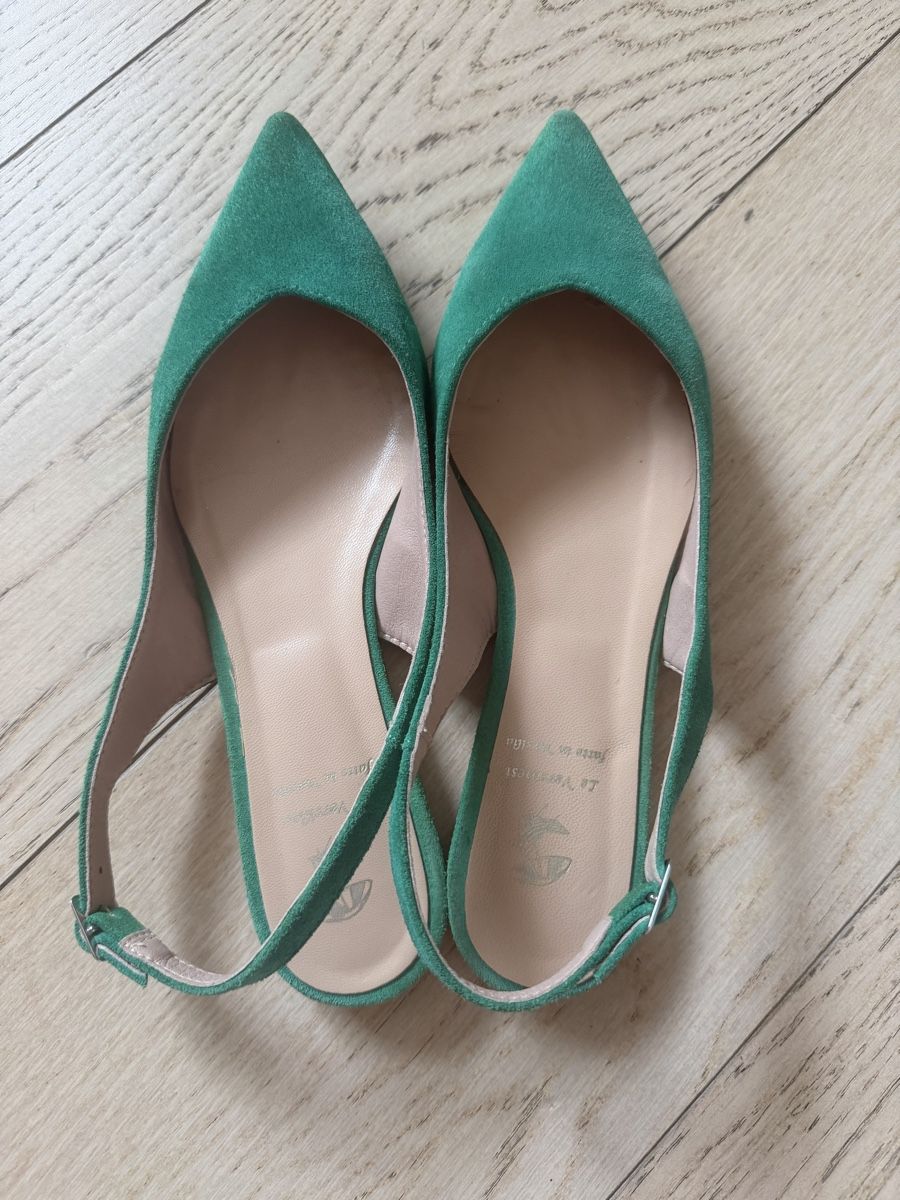 Chaussures femmes: Slingback shoes green suede size 38 used – D'occasion à Dully par rev_l7jp 2