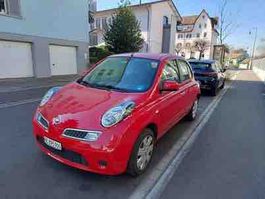 Nissan Micra rot Jahrgang 2010, automatisch