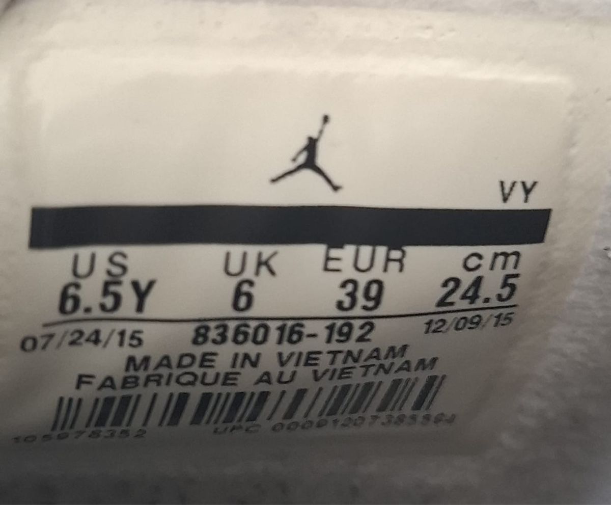Jordan Scarpe da donna: Nike Air Jordan 4 Retro – Usato da Wettingen venduto da fau_g78n 1