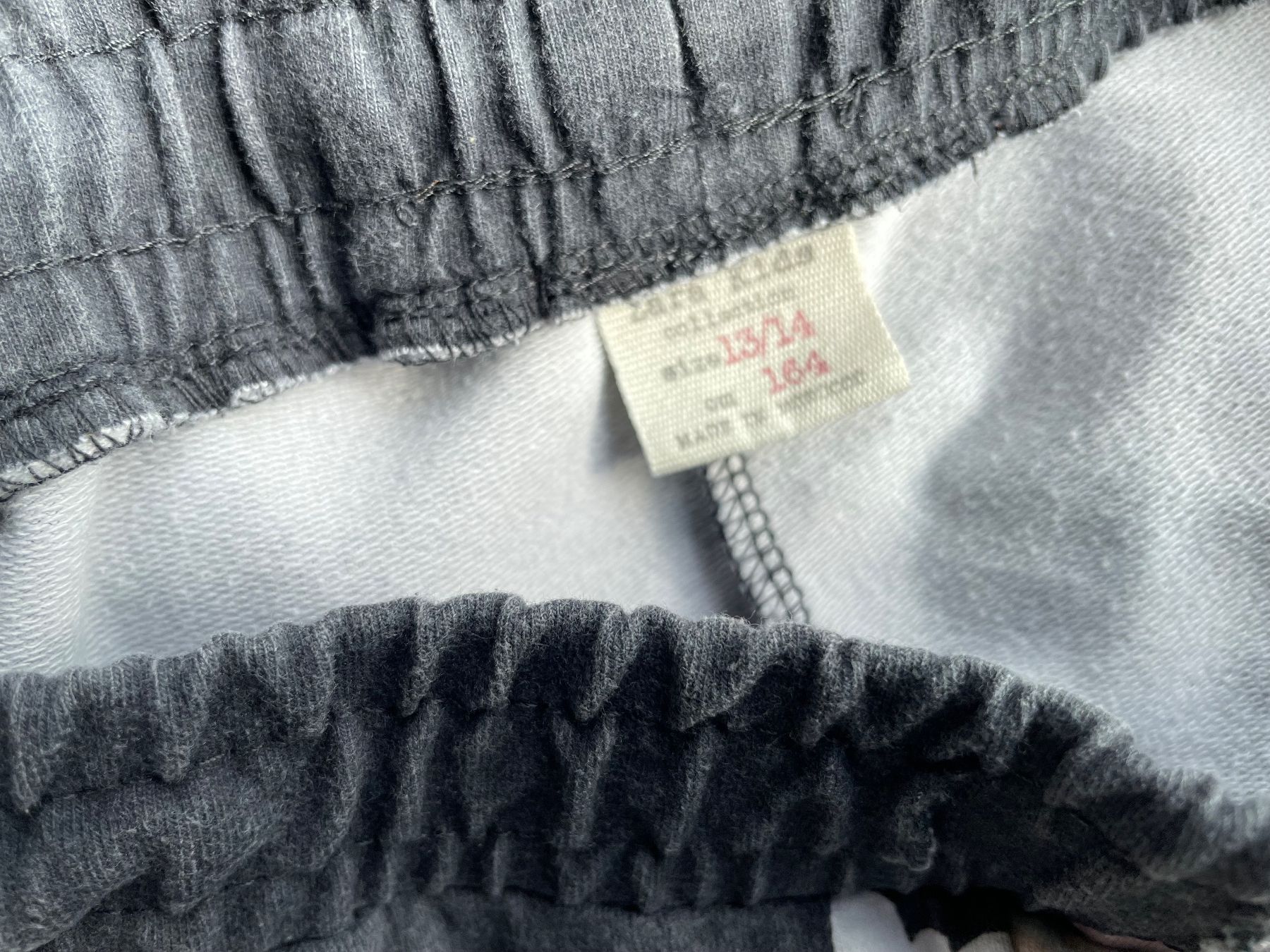 Zara Pantaloni: Zara Sweathose mit Blumen, Grösse 146/152 – Usato da Bern venduto da brup 3