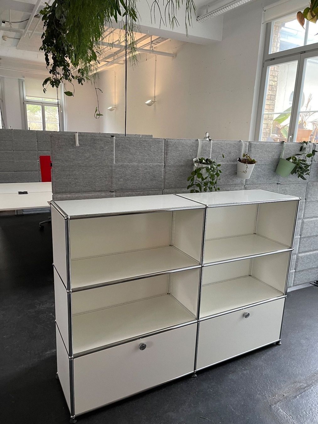 USM Scaffali: Usm Highboard weiss lieferung gratis – Usato da Thun venduto da Thuno6 6
