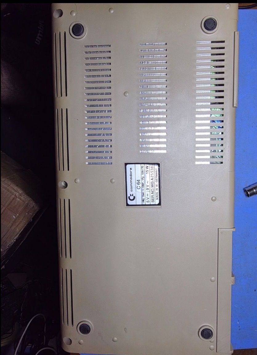 Commodore PCs: Commodore 64 – D'occasion à Onex par kar_7dth 4
