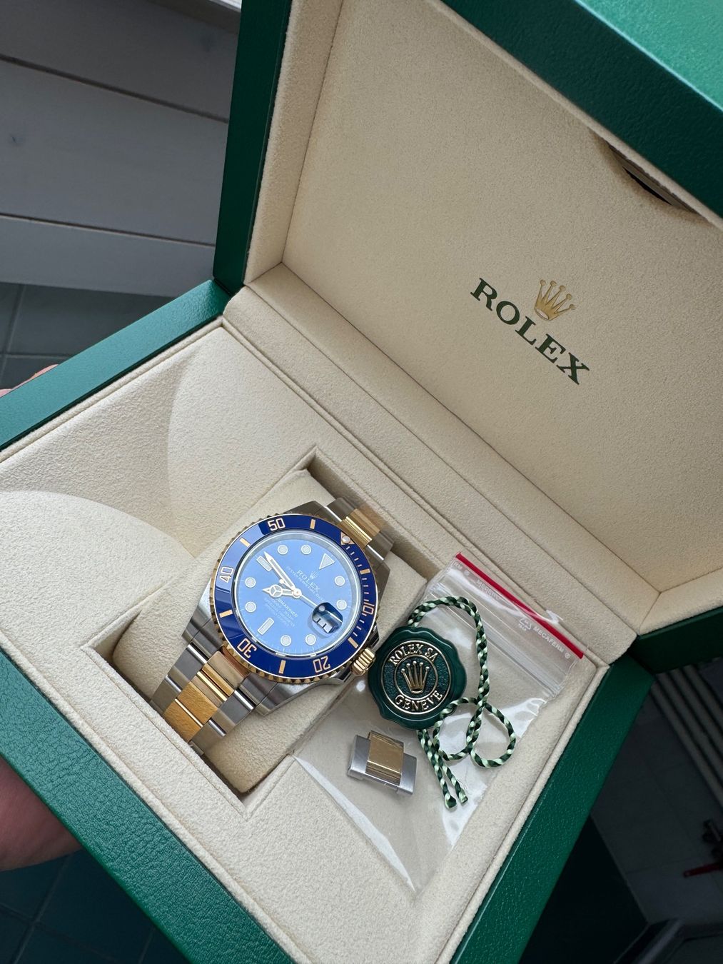 Rolex Uhren: Rolex Submariner date BLUESY – Gebraucht aus Murten von sas_wc9h