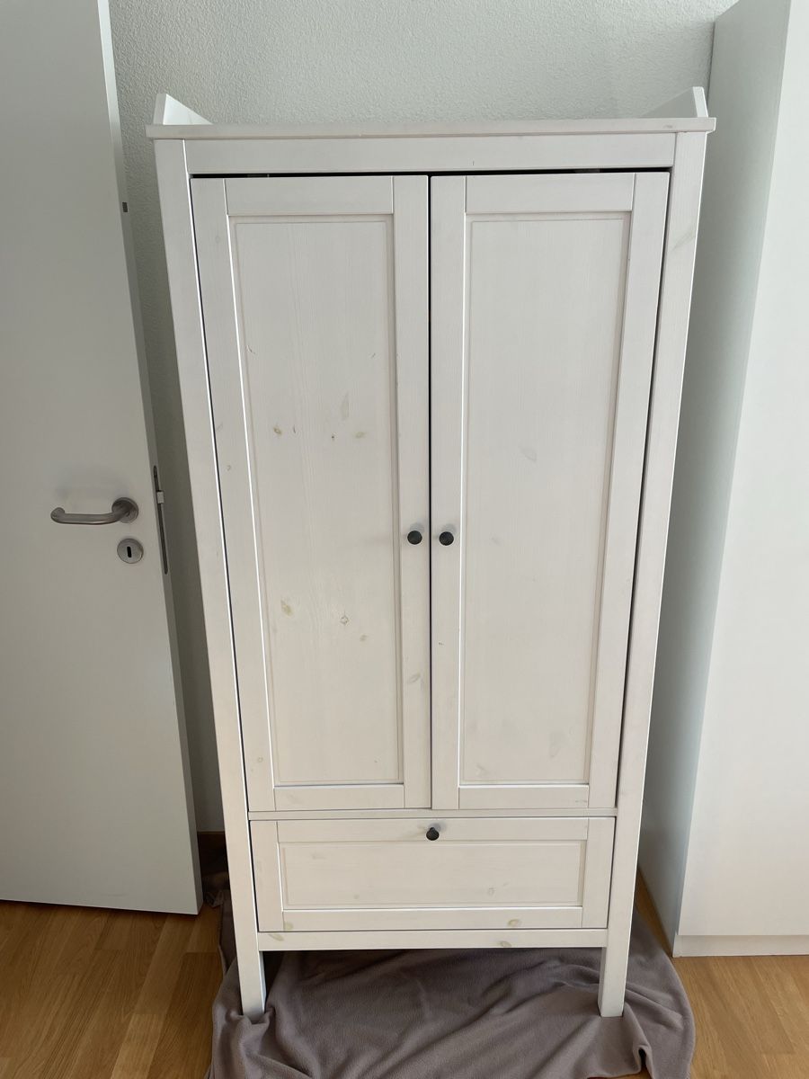 Ikea Armadi: Kinderkleiderschrank Ikea Sundvik – Usato da Urdorf venduto da spacemetalfantasy