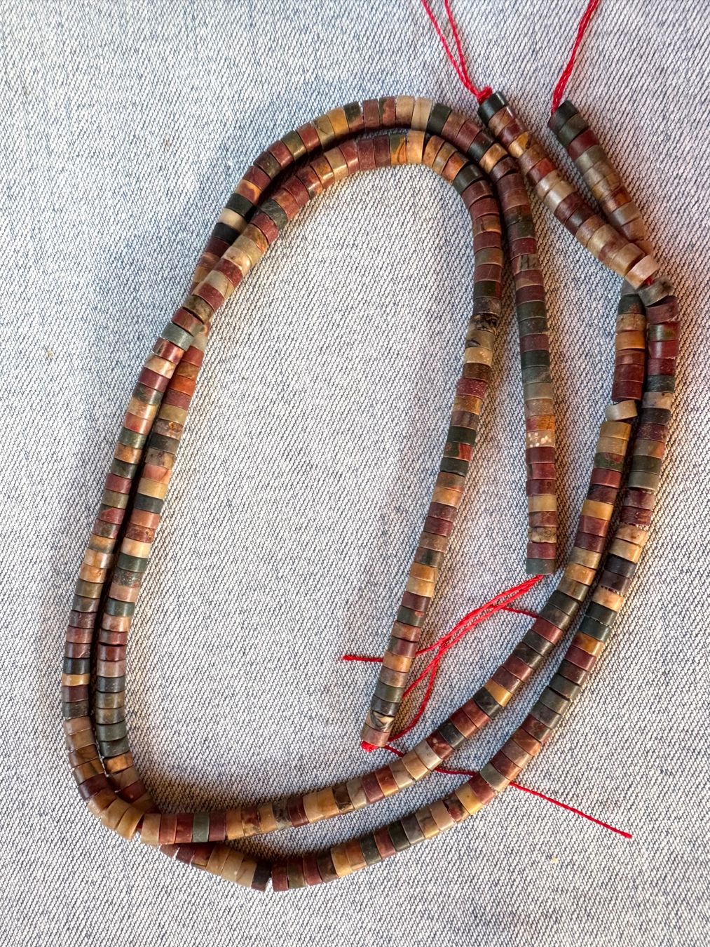 Catenine: Picasso Jaspis    Schlangen - Form    4mm    76cm top Farben – Nuovo e nell'imballaggio originale da Leuggern venduto da gemshow 3
