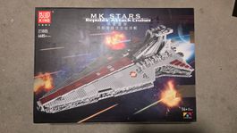 Mould King Republic Attack Cruiser 21005 gebraucht