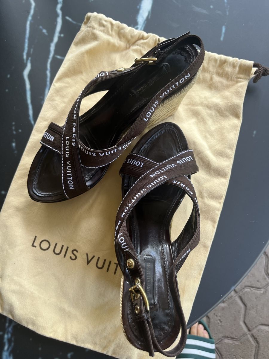 Louis Vuitton Scarpe da donna: Louis Vuitton Sandalen  – Usato da Brugg AG venduto da Ljubinka0410