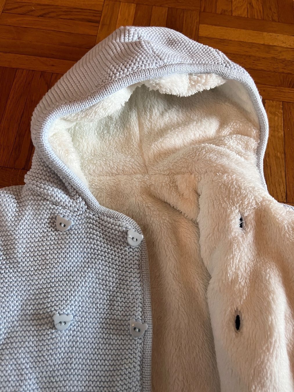 Maglioni & Felpe: Faux shearing lined cardigan – Usato da Genève venduto da bri_cf58 2