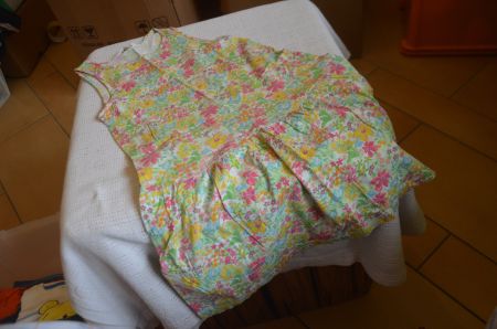 TAILLE 122-128  - JOLIE ROBE