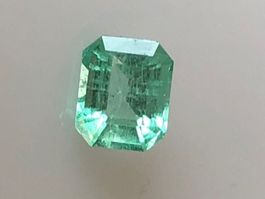 SMARAGD  grün  octagon  0.38cts   Ural / Sibirien