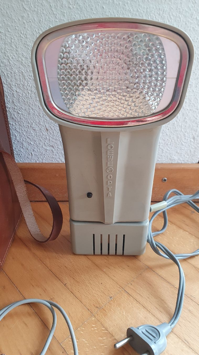 Flash: Vintage Blitzgerät Loewe Opta Optatron mit Originalkabel – Difettoso da Meilen venduto da DodoSchubi 1