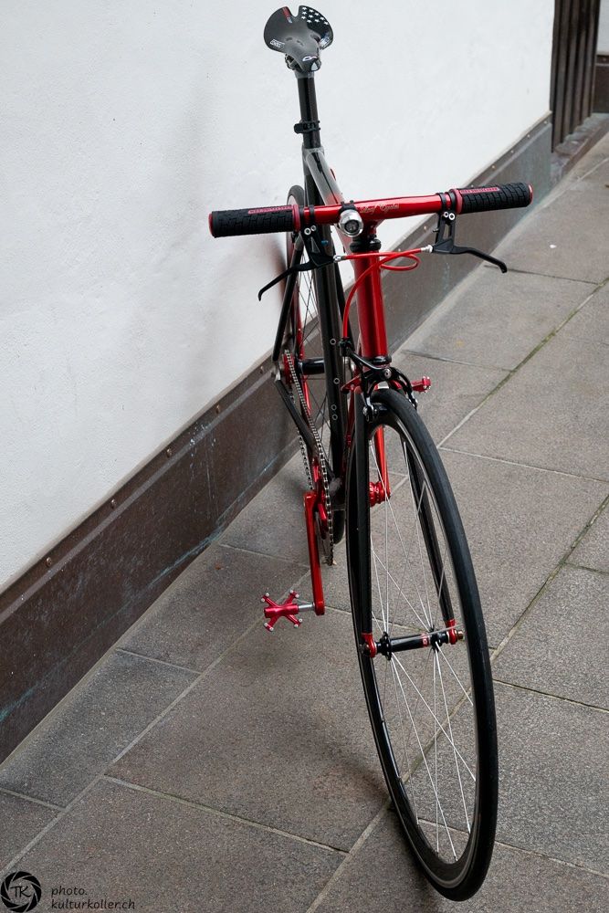 Specialized Biciclette: Spezial Kuztom Berlin Singlespeed – Usato da Winterthur venduto da Pantoffelkino 1
