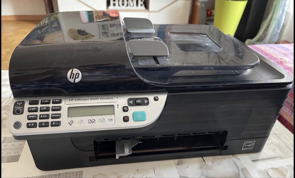 Stampanti: Imprimante HP Officejet 4500 Wireless - état correct – Usato da Henniez venduto da Pichurri