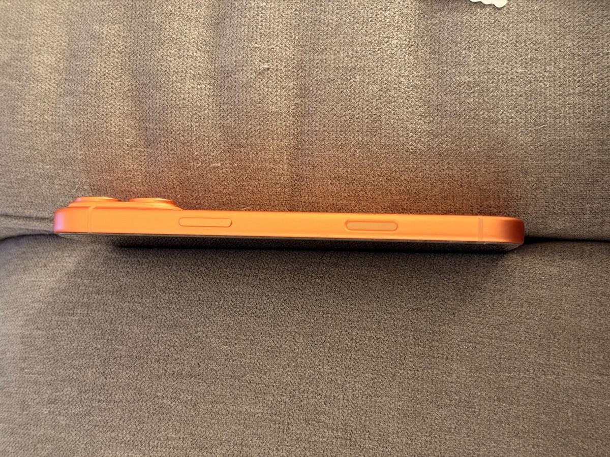 Apple Handys / Smartphones: iPhone 17 Pro Max – Neu (gemäss Beschreibung) aus Kloten von Pirminho 2