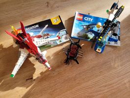 Drei Lego-Technik Fluggeräte mit Lego-Bauanleitung
