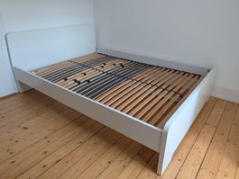 IKEA Askvoll Bett 140x200, inkl. Lattenrost, wie neu