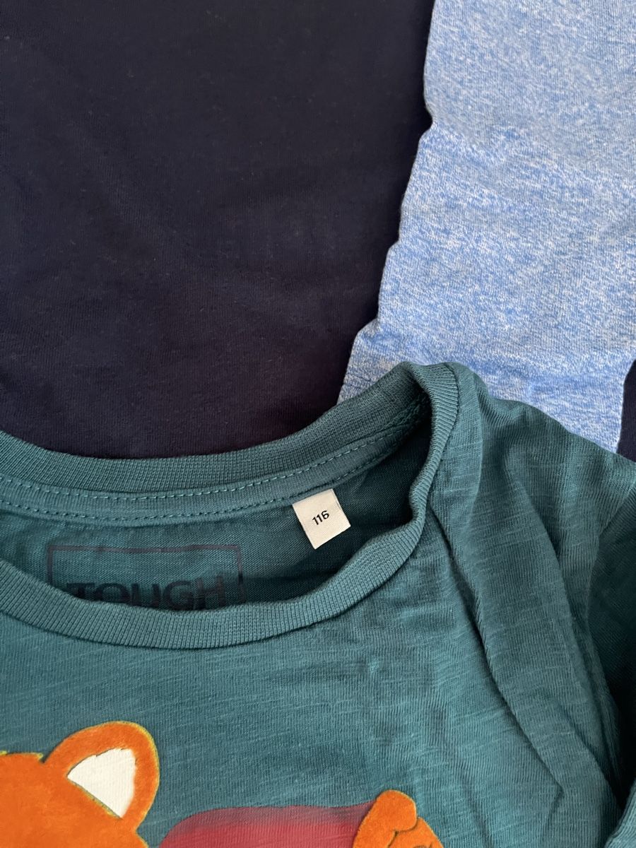 Hemden, T-Shirts & Polos: Lots de tshirt manches 116cm – Gebraucht aus Bellevue von utilisatratice 1