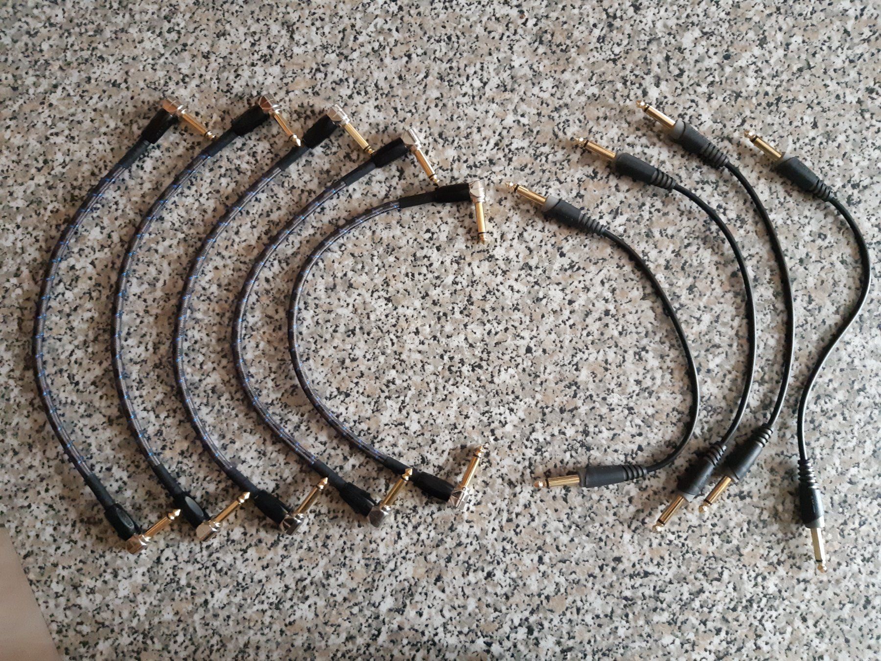 Boss Strumenti musicali: Boss NS-2/Boss FS-7 plus diverse Patch Cables – Usato da Reinach AG venduto da cosmiceddie 3