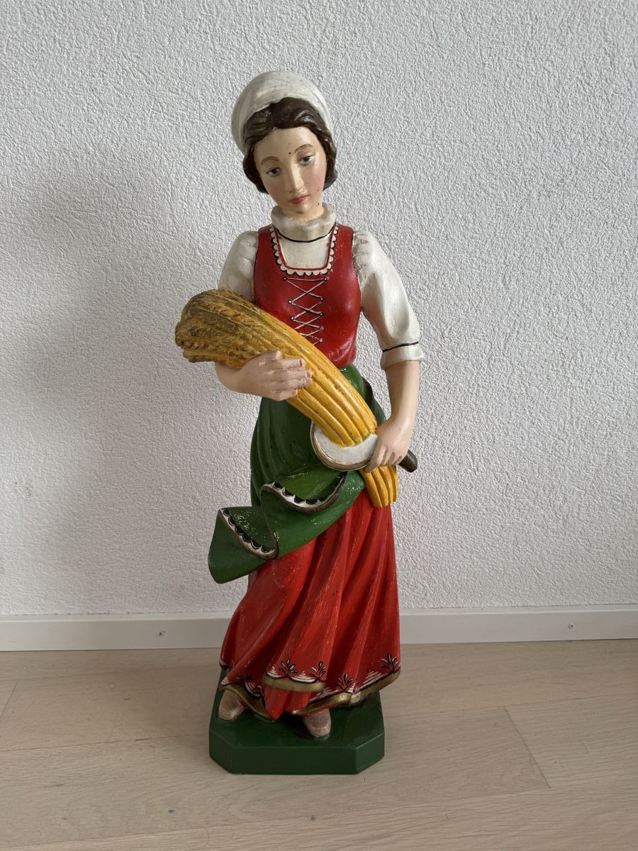 Figuren: Bauerin mit  Ähren bemalt 58 cm Holzschnitzerei – Gebraucht aus Morges von SevArt