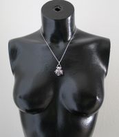Kette mit Anhänger