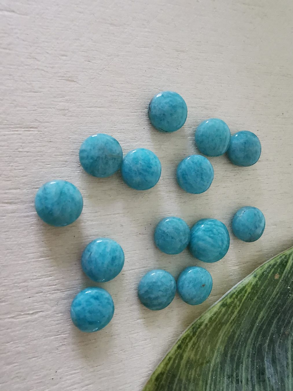 Edelsteine: 14 Stk. runde Amazonit Drops (Cab.) / Lager-Sondererkauf – Neu und originalverpackt aus Dierikon von Buntspecht-10 3