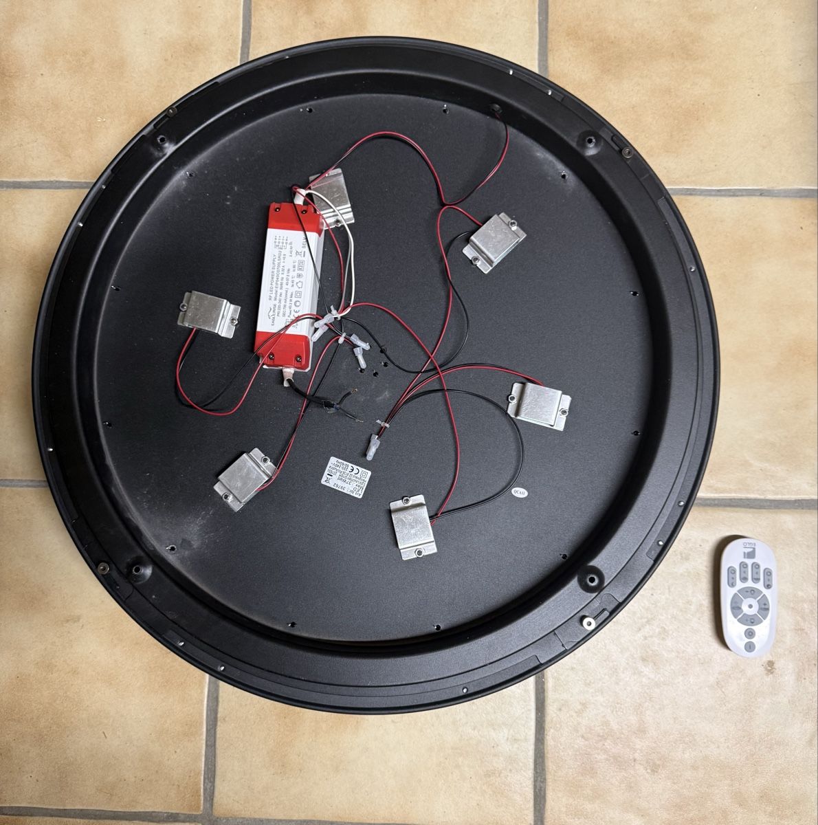 Eglo Lampadari & plafoniere: Deckenleuchte Berlona LED dimmbar – Usato da Weisslingen venduto da Jannaki 1