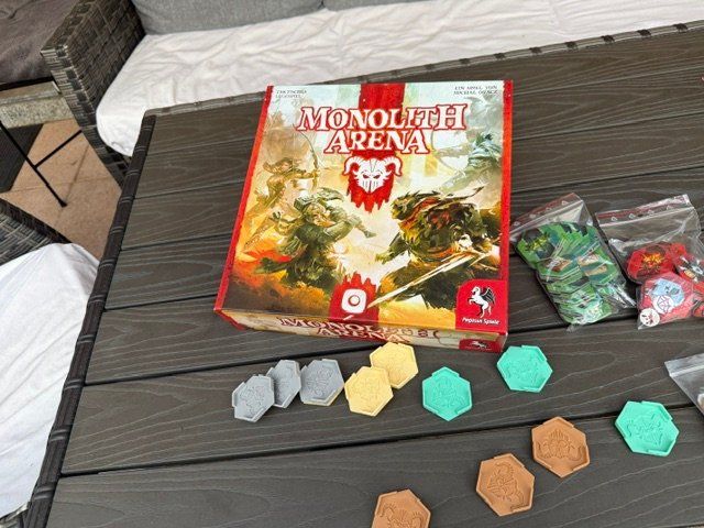 Pegasus Spiele Giochi: Brettsoiel Monolith Arerna – Usato da Basel venduto da Dylan1994 4